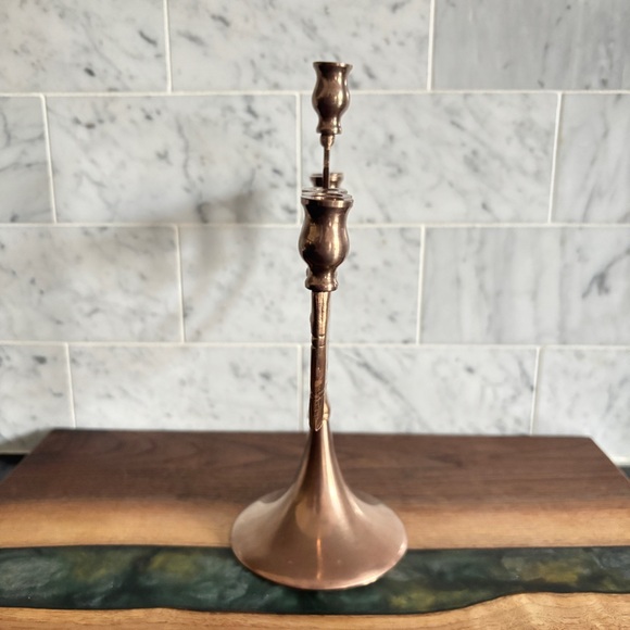 Vintage Brass Hanukkah Menorah, 9 Branch Candelabrum - Picture 3 of 13